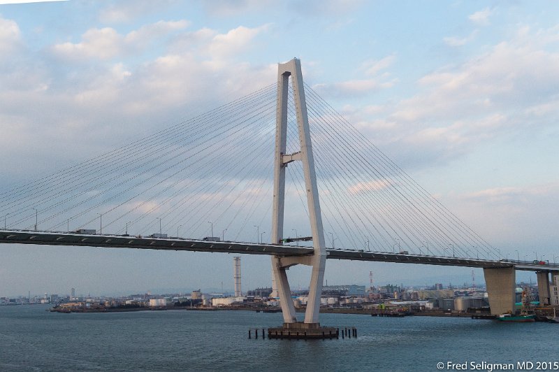 20150312_170847 D4S.jpg - Meiko Chuo Bridge, Nagoya harbor
